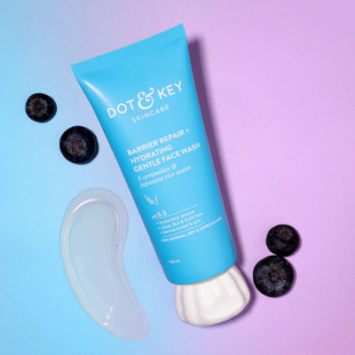 Dot & Key Barrier Repair Gentle Hydrating Face Wash - 100ml